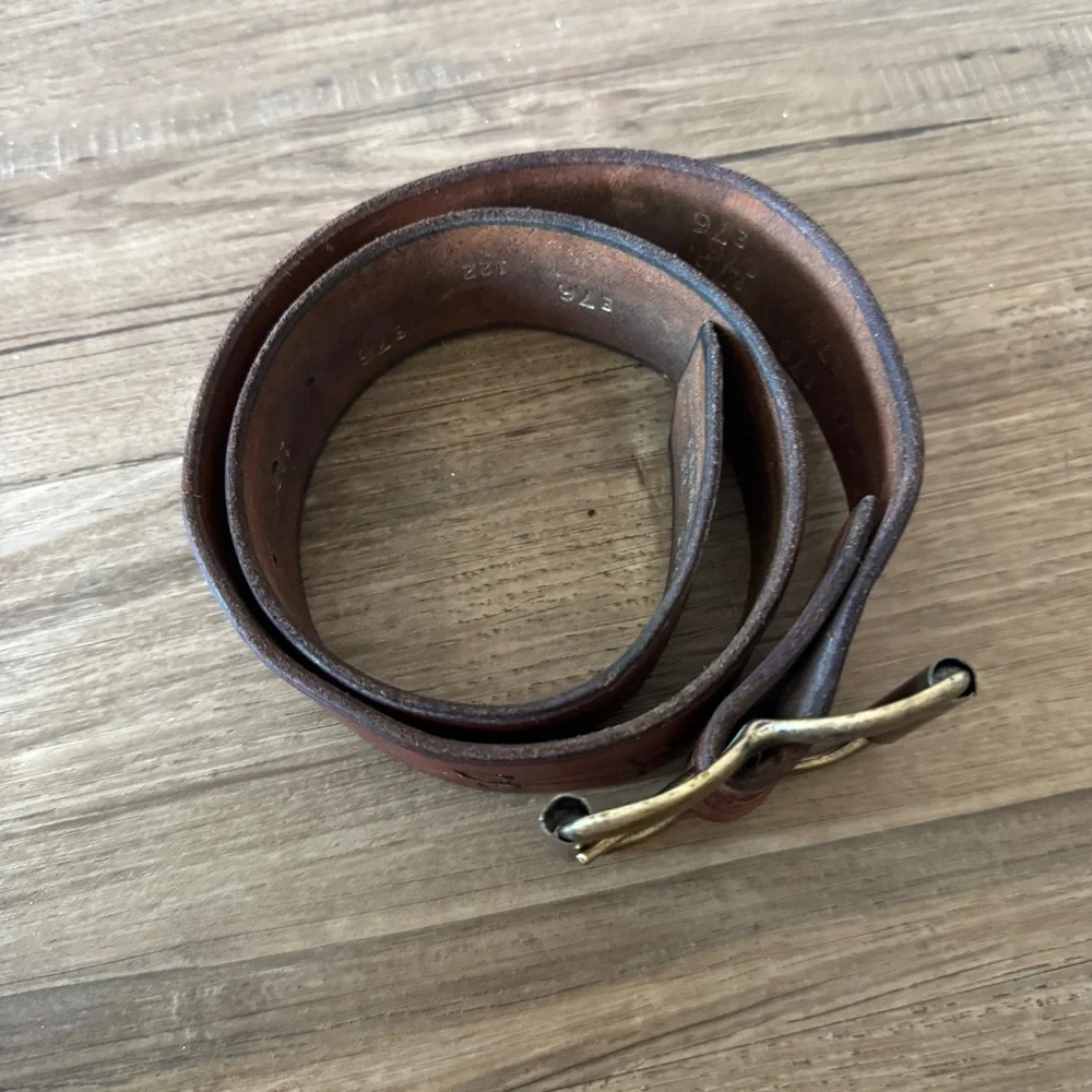 Vtg Y2k tooled brown leather belt brass buckle